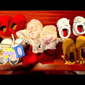 Infant girl shoes between 0 and 6 months